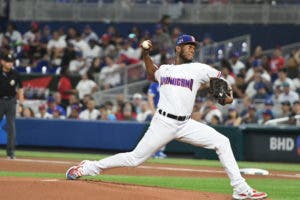 Roansy Contreras envenena con su slider