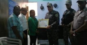 Reconocen labor de la Policía en Esperanza