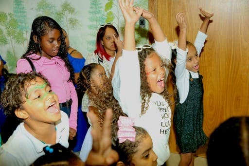 Centro inaugura unidad pediátrica