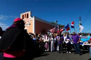 Cientos de personas recuerdan a los migrantes dominicanos fallecidos en PR