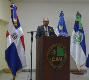 Uasd y asociaciones de padres realizan taller sobre Educación