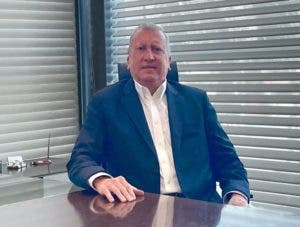 Couriers eligen nuevamente a Luis Valdez como presidente