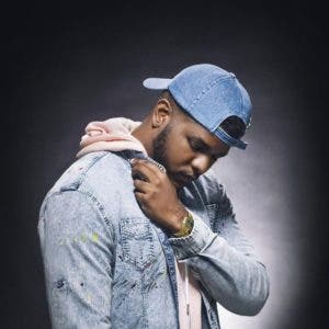 Madiel promueve canción