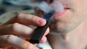 Juul pagará US$462 millones en EEUU por fomentar vapeo entre menores
