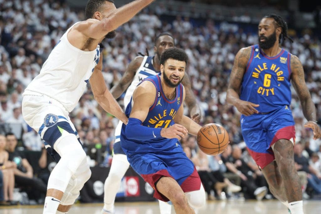 Los Nuggets arrancan los playoff con un repaso a los Wolves