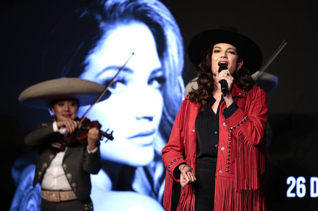 Natalia Jiménez ante su gira en México: “Me cuesta aceptar mi éxito a veces»