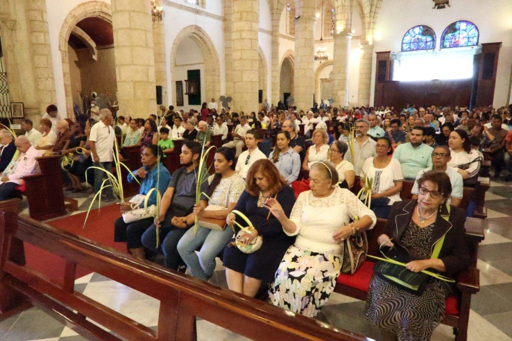 Iglesia invita a vivir Semana Santa como “la primera, la única y la última” 2 ELNACIONAL 0018500266