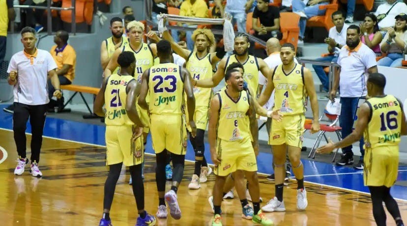 Triunfos Sameji y GUG definen clasificados a semifinal Basket Santiago
