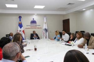 Trabajan en actualización reglamento sobre residencias médicas