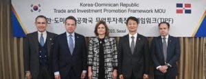 Corea del Sur y RD firman acuerdo para promover comercio