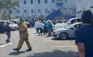 Están estables 2 policías heridos en explosión