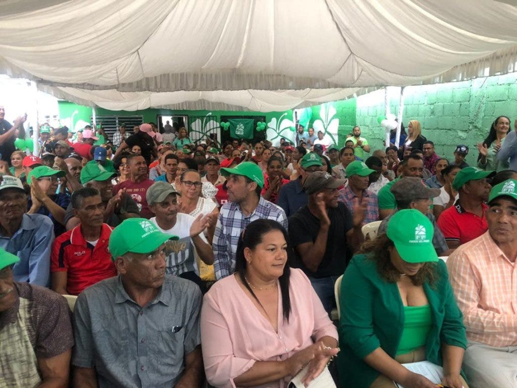 Varios exdirigentes de organizaciones políticas se juramentan en la FP