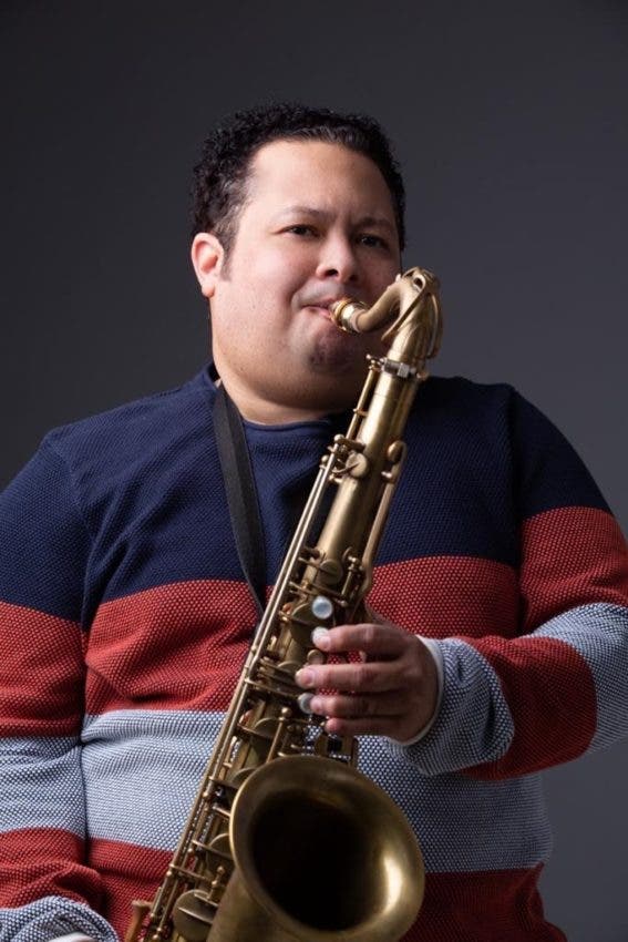 Sandy Gabriel lanzó anoche nuevo álbum en formatos físico y digital