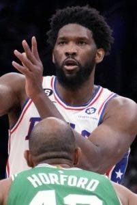 Rivers insiste en que Joel Embiid está sano