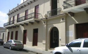 Iglesia pide más dinero para males terminales