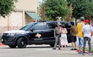 La Policía identifica a un hombre de 33 años como autor del tiroteo en Texas