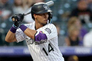 Ezequiel Tovar pega hit remolcador para vencer a los Marlins