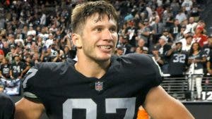 Diagnostican cáncer a Foster Moreau; firma con New Orleans Saints NFL