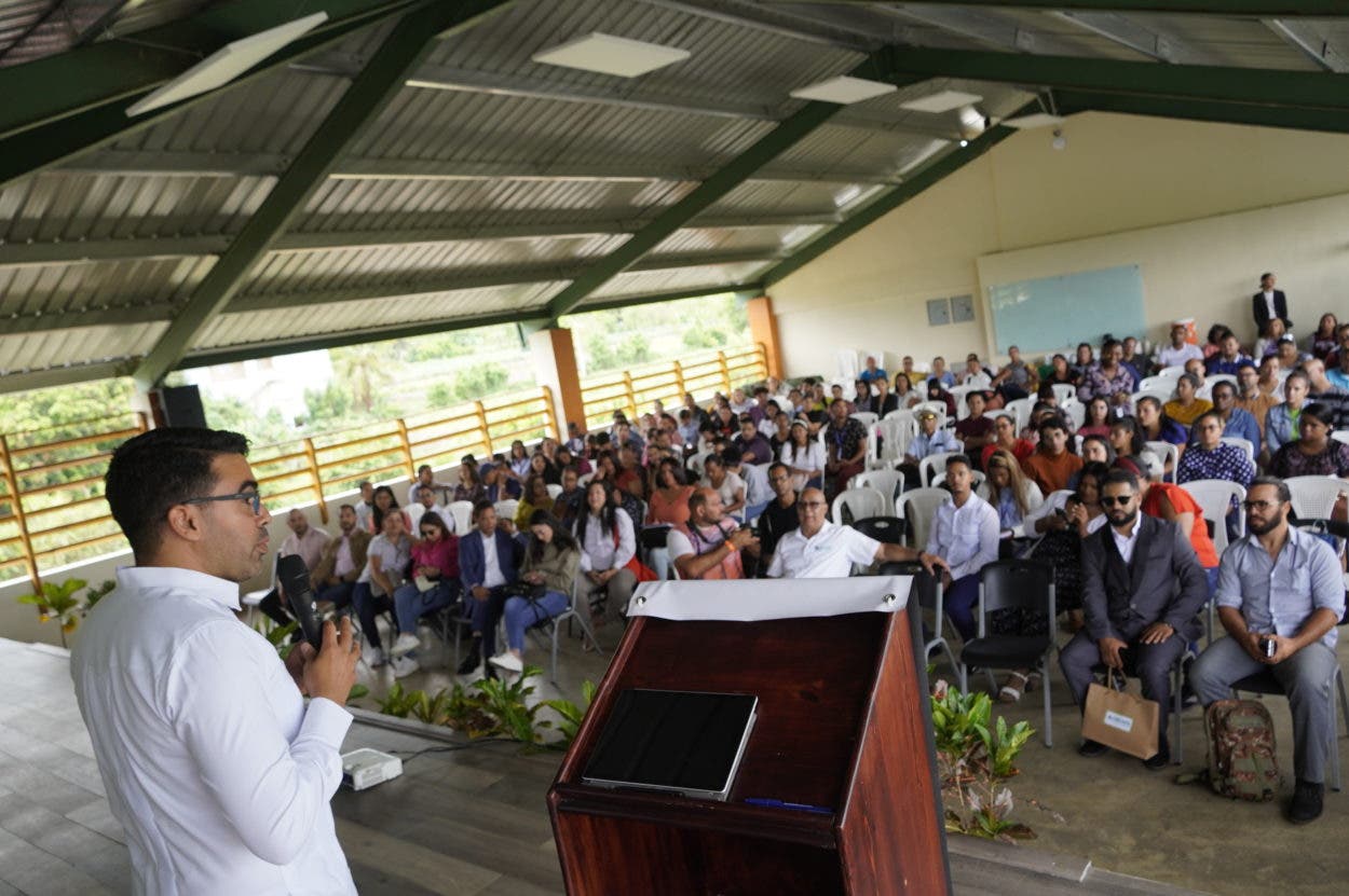 Indrhi llama a no desperdiciar alimentos como forma de preservar agua