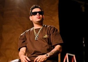 Shadow Blow recibe Disco de Oro