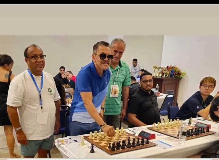 Miranda y Escobar encabezan torneo continental de ajedrez