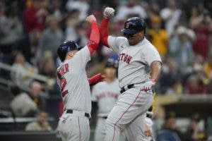 Devers castiga a los Padres y Lindor da vida a Mets en MLB