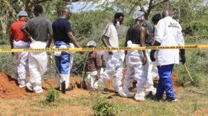 Suben a 241 miembros de secta muertos en Kenia por ayunar para ver a Jesucristo
