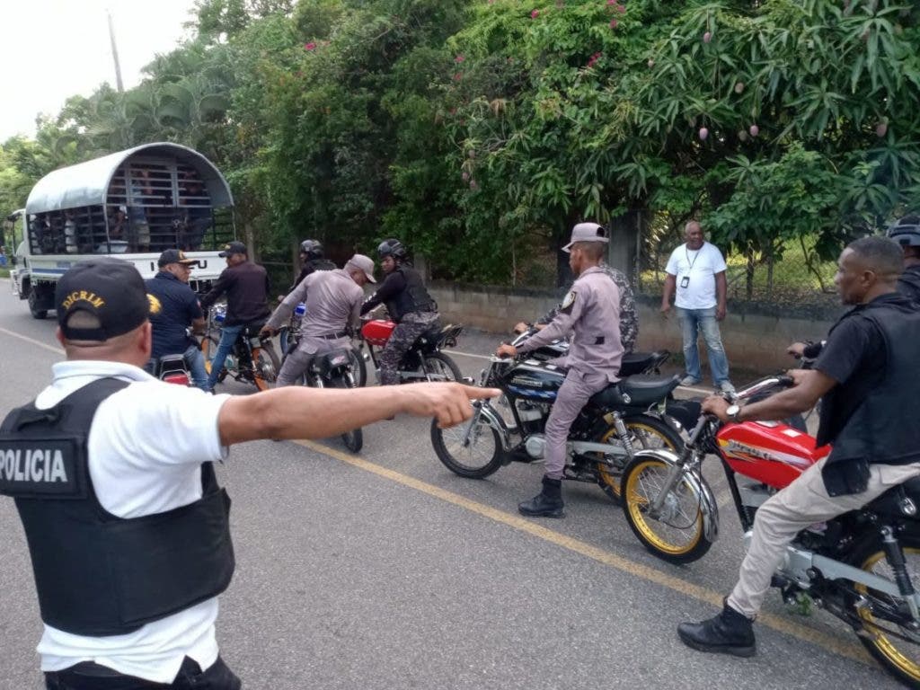 Policía desmantela banda de carreras clandestinas en San Cristóbal