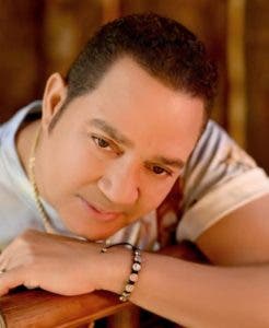 Frank Reyes lanzó nueva producción