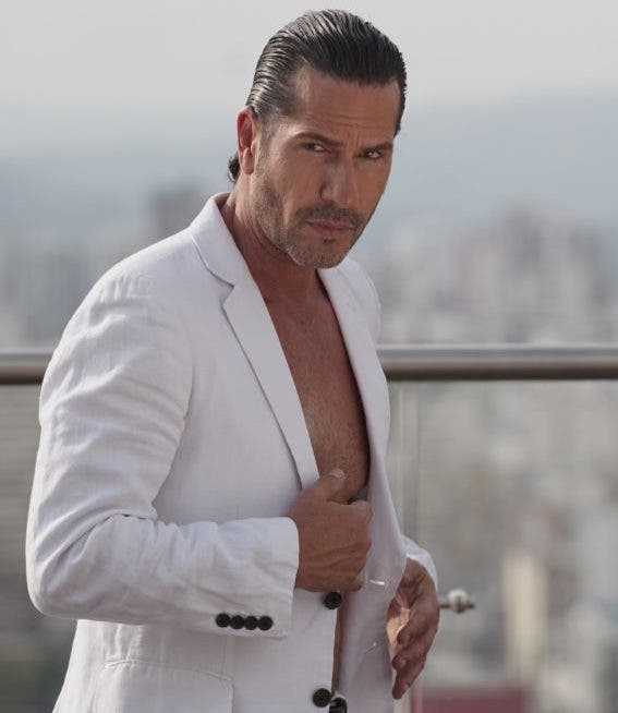 El Titi llegará a RD con show Sugar Daddy