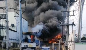 Ven peligro en residencial por subestación Edeeste