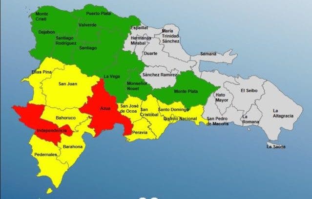 Lluvias anegan más de 40 viviendas; colocan 2 provincias en alerta roja