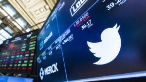 Los ingresos publicitarios de Twitter en EEUU se desploman