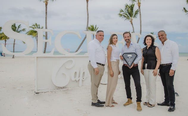Secrets Cap Cana gana por segundo año Cinco Diamantes de AAA