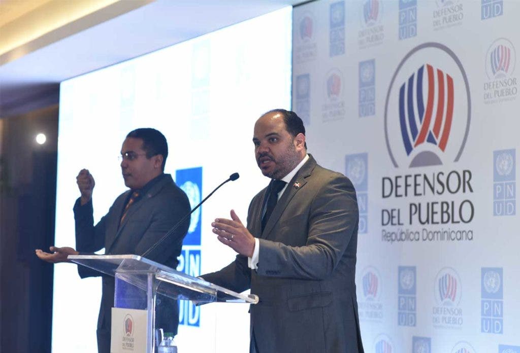 Defensor del Pueblo rinde cuentas gestión