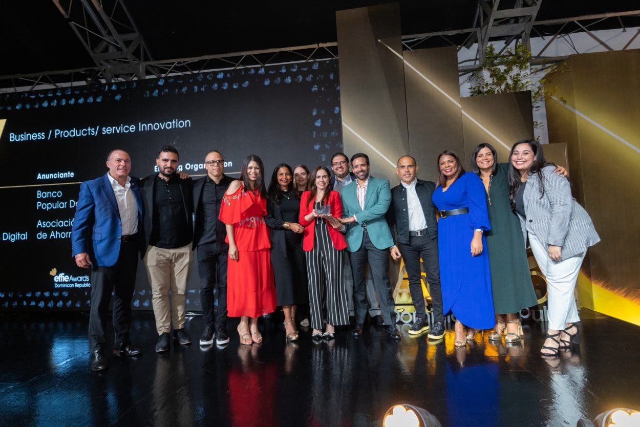 Farmacia Carol gana premio Effie