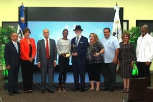 Personalidades reciben Premio Juan Bosch 2023
