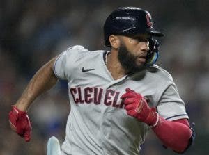 Amed Rosario conecta de 5-3 e impulsa cuatro