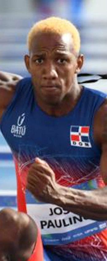 Juander Santos bronce en 400 con vallas