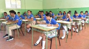 Católicos abogan por cambios en escuelas