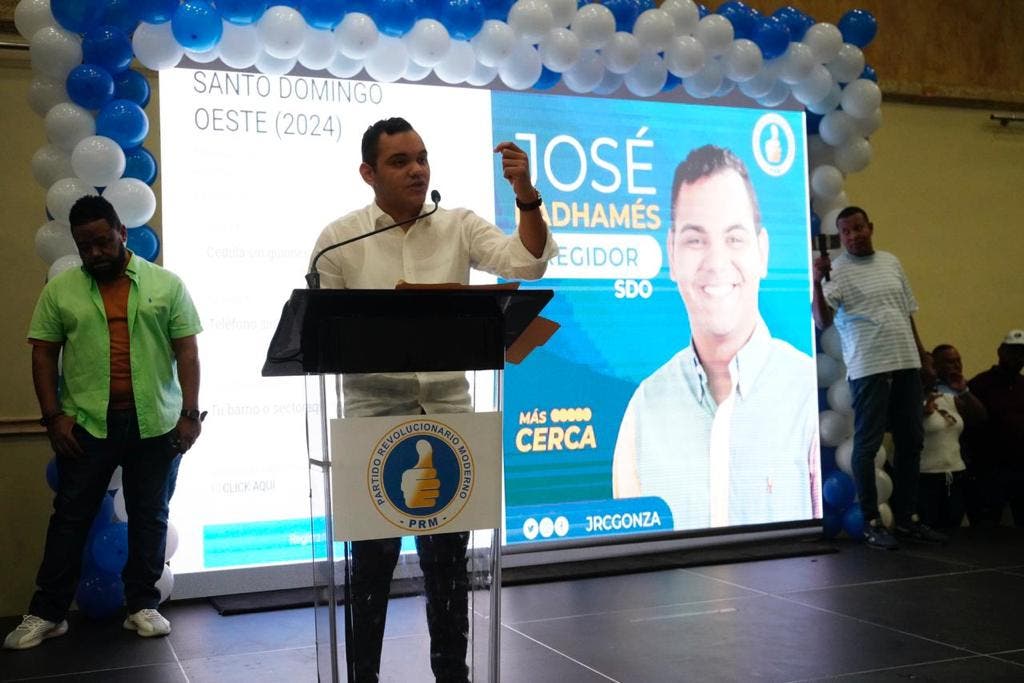 José González lanza candidatura a regidor en SDO