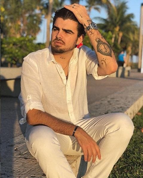 Jonathan Moly prefiere la salsa con mensajes positivos