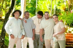 “Aviva Group” hace su debut