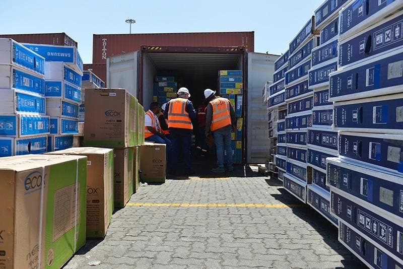 Aduanas detecta 75 millones de artículos de contrabando en casi tres años