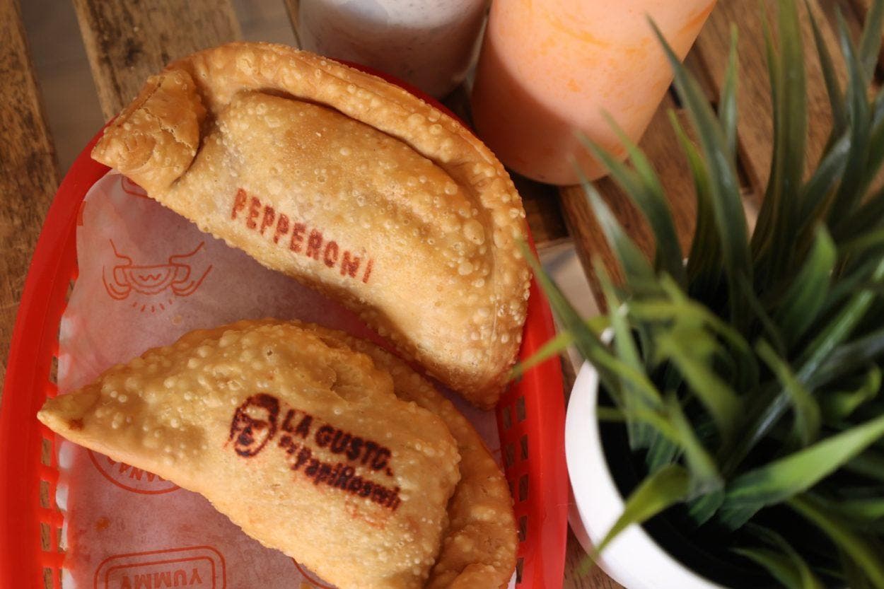 Empanadas: Comida callejera que se diversifica