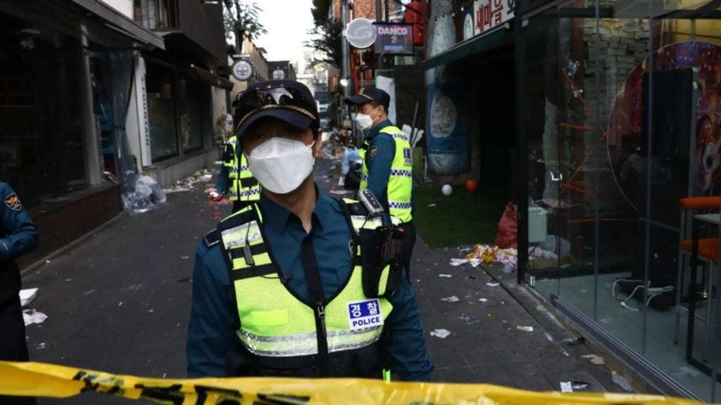 Hombre apuñala a 4 personas, una de las cuales ha fallecido, en plena calle en Seúl