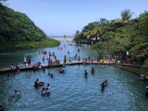 Alarma en Los Patos: incendio interrumpe asueto en Semana Santa