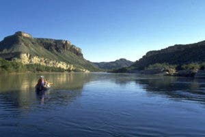Hallan ahogados a una bebé y 3 adultos en el Río Grande en Texas