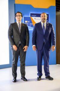 Banreservas lanza tarjetas táctiles