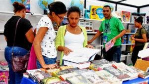 Posponen inicio de Feria del Libro para el viernes 25